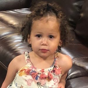 Meet your Posher, Sonilia S